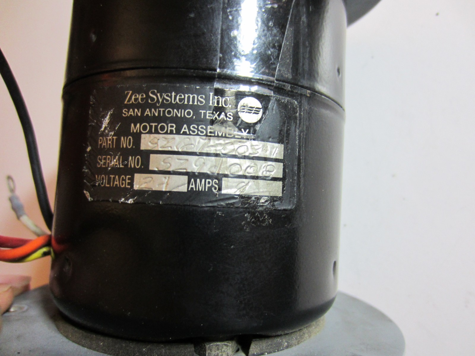 ZEE SYSTEMS MOTOR ASSEMBLY P/N 9Z67-003-1 USED AS REMOVED SPINS FREELY 24 VOLTS