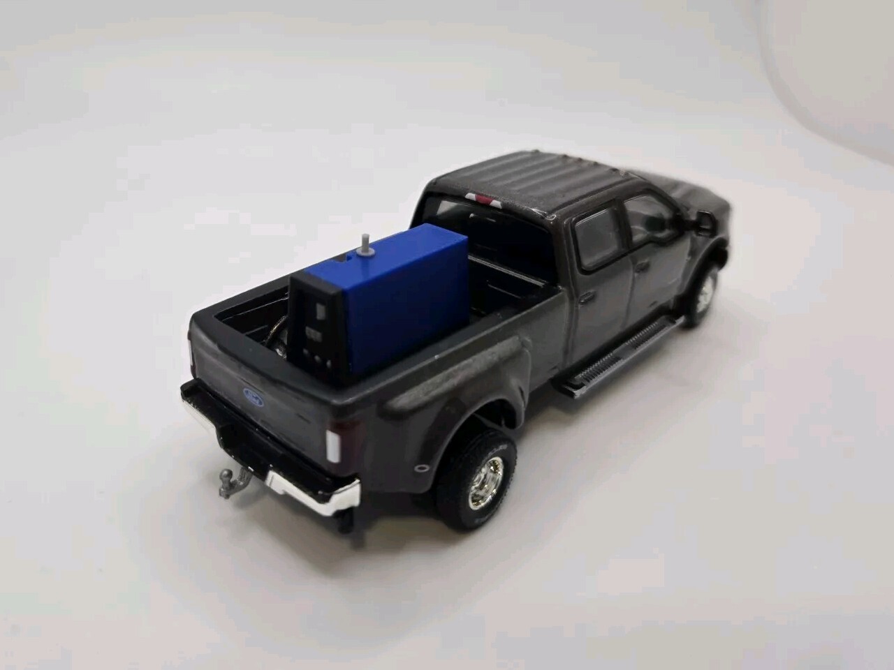 1/64 Scale Large Welder in Blue