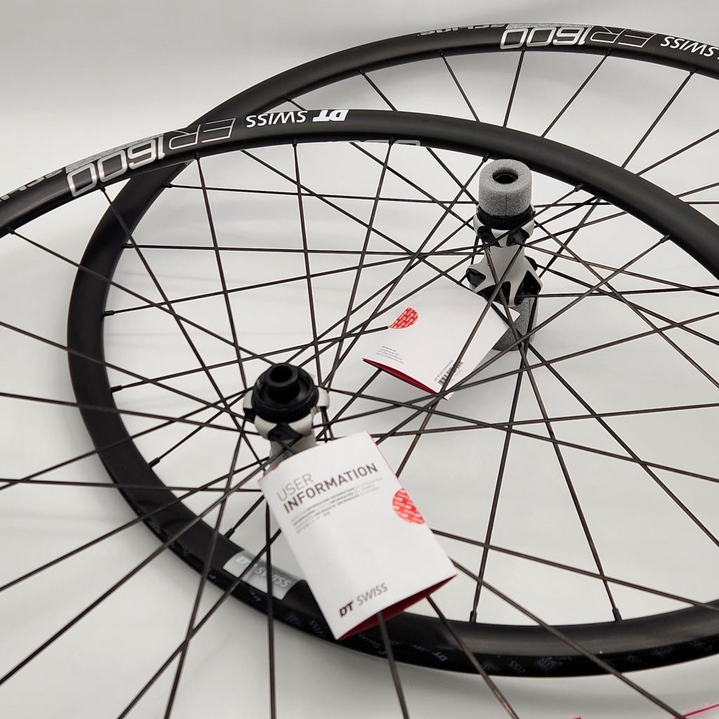 DT Swiss ER1600 Spline Wheelset 700C Tubeless Clincher Shimano HG 11/12-Speed