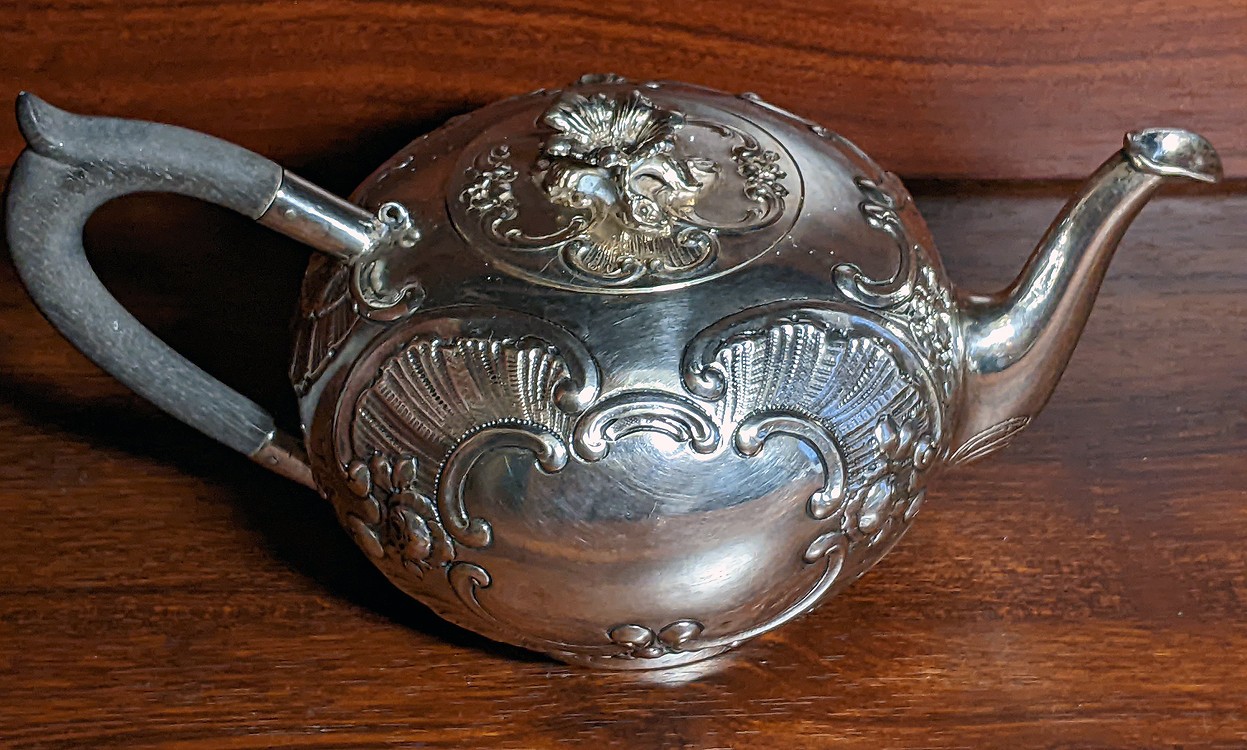 800 silver Tea Pot Germany Hanau Genre Scene 19 century 367 grams