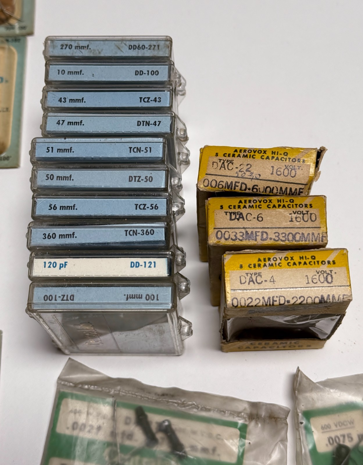 290 Packages NOS Centralab Ceramic Disc & Ceramic Tubular ‘Dogbone’ Capacitors