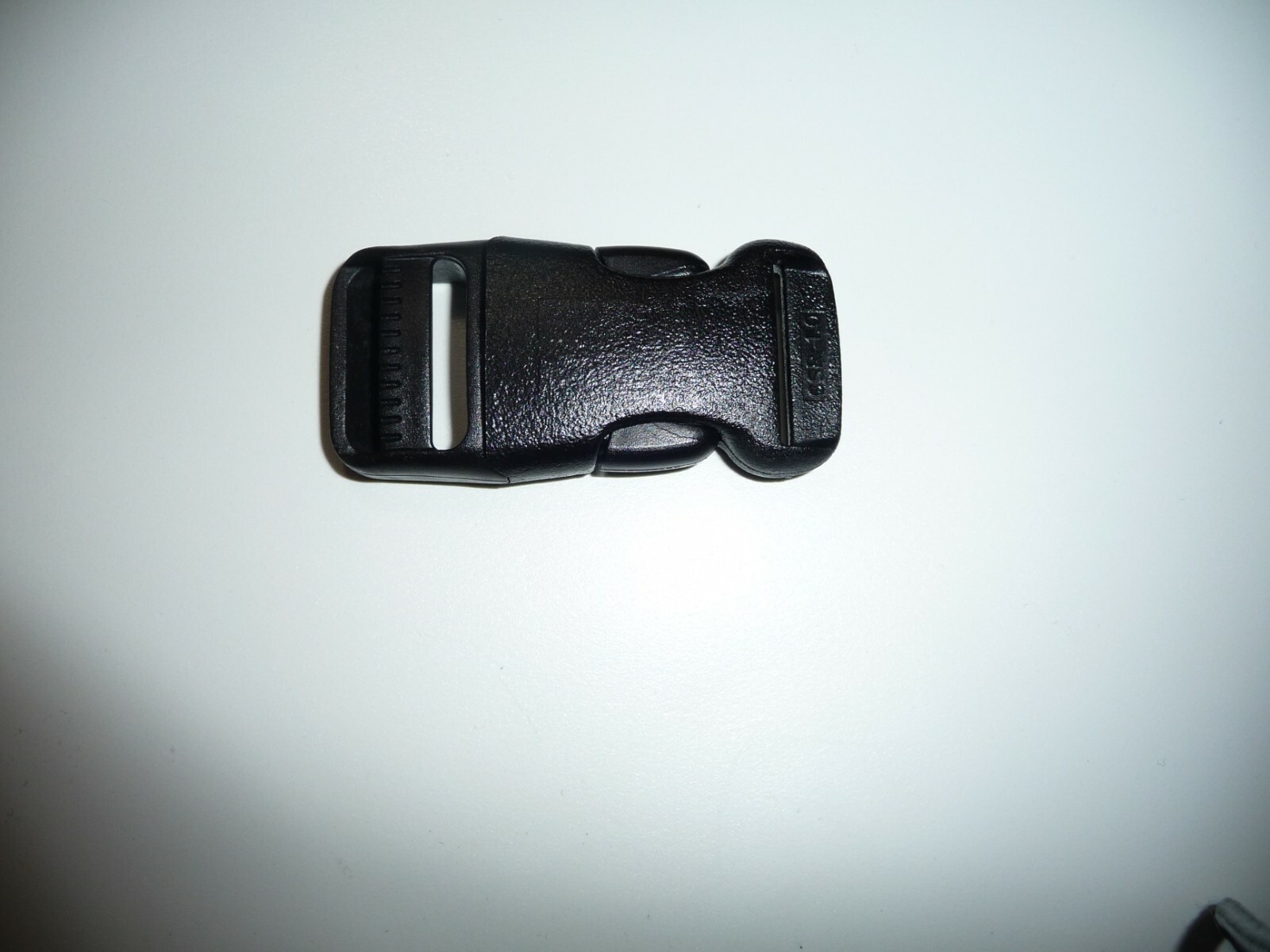 ACW 1 inch X 2.5 inch  Black Side Squeeze Plastic Buckle 5 PER pack CSR.1.0