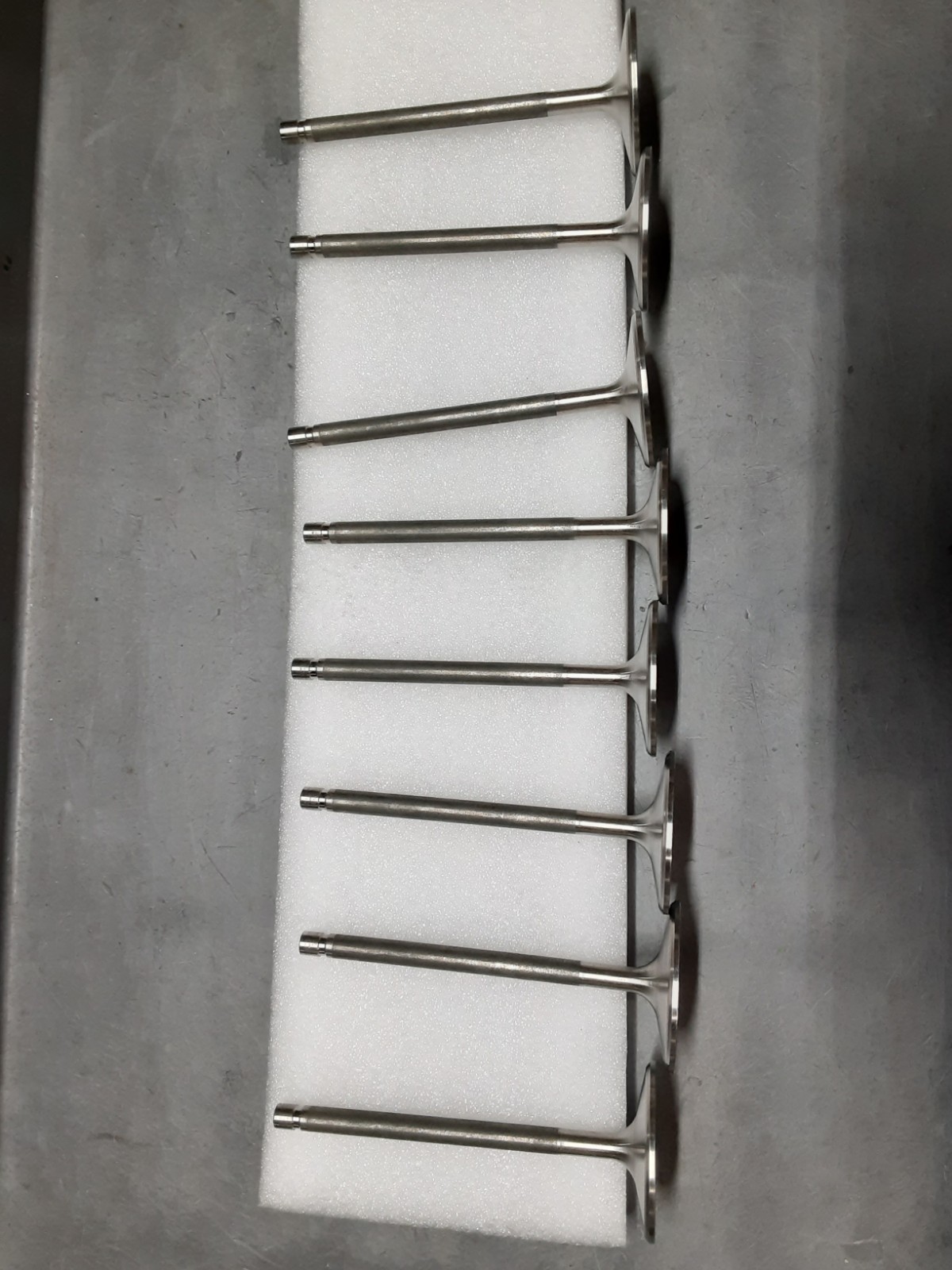 8 Del West 2.250x11/32x5.475 Titanium Intake Valves