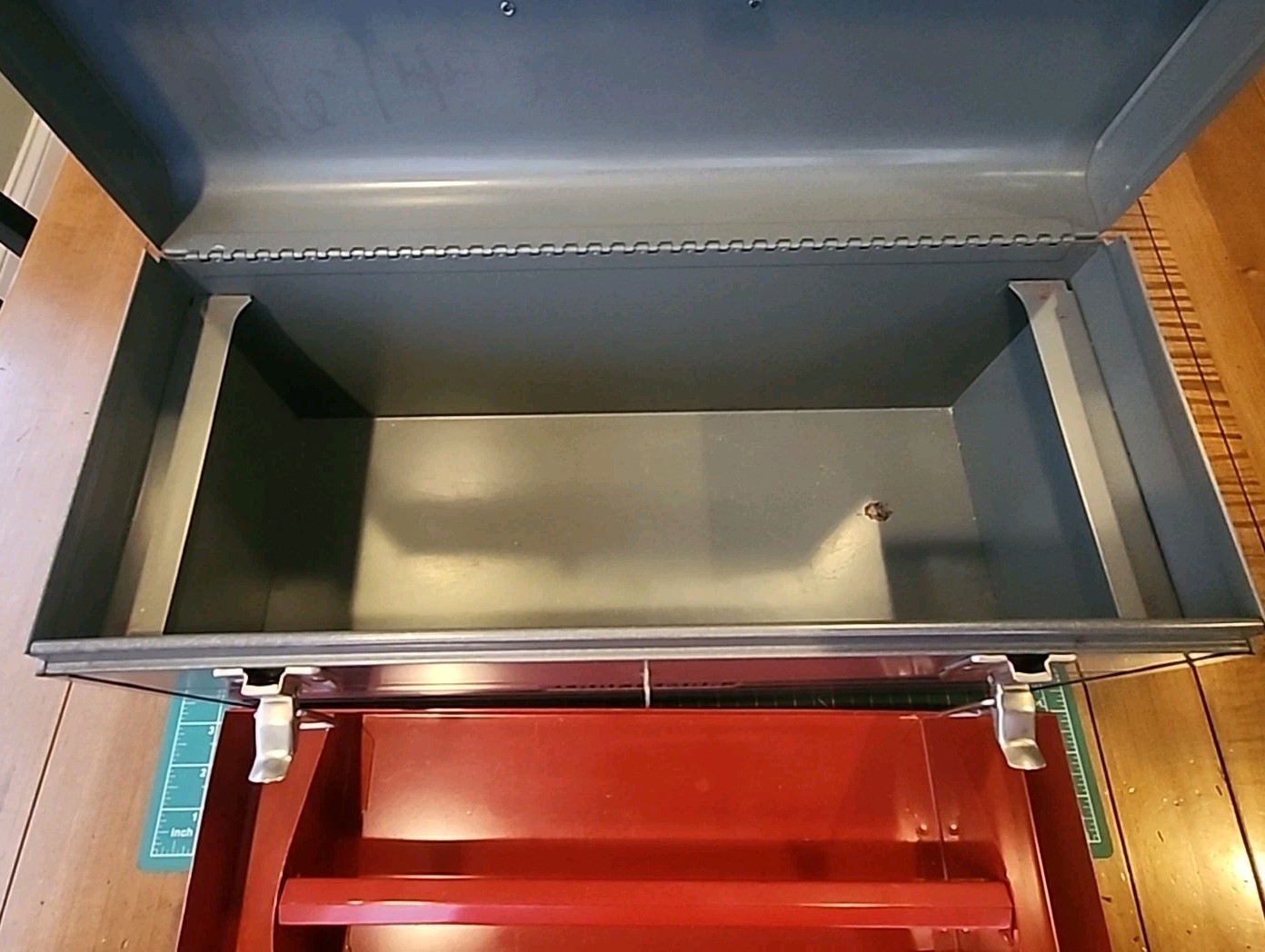 Vintage 1970's Craftsman Toolbox w/ Red Tray - gwVF