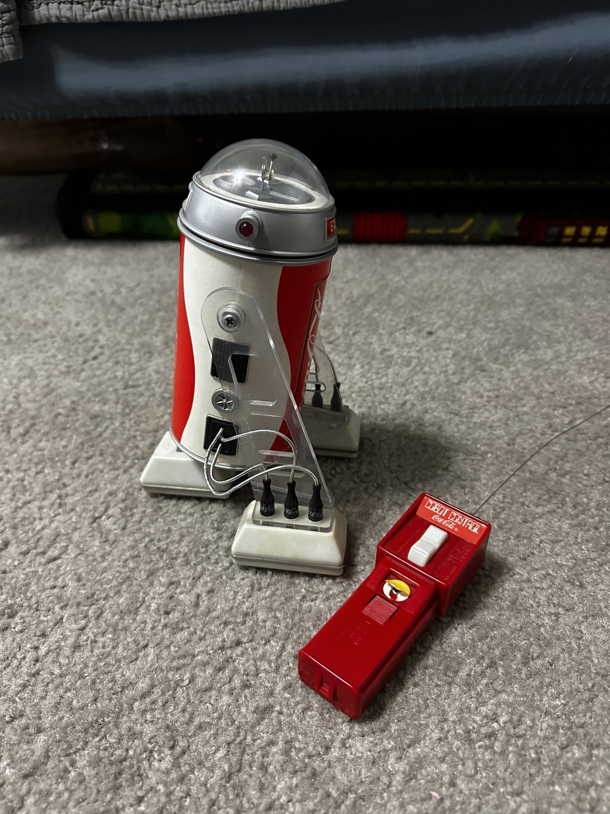 Star Wars 1970's Coca-Cola R2-D2 Remote Control Can Robot Toy Needs Repair