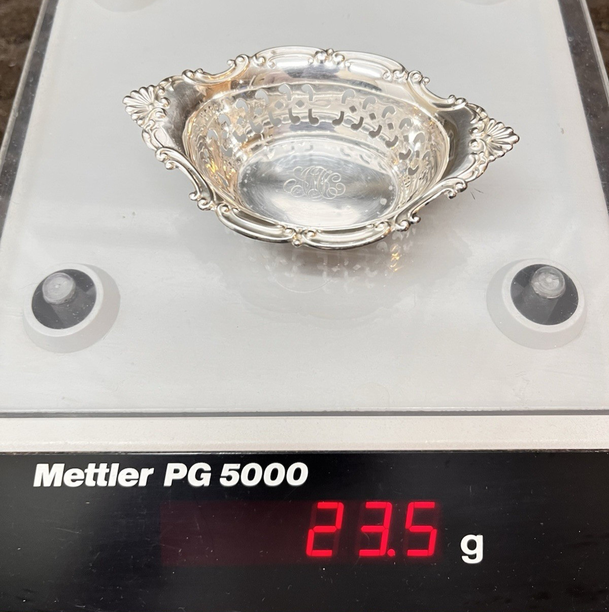 ONE Gorham Sterling Silver Nut Dish 23.5 Gr W/Mono. 3-3/4" X 2-1/2". A 4780