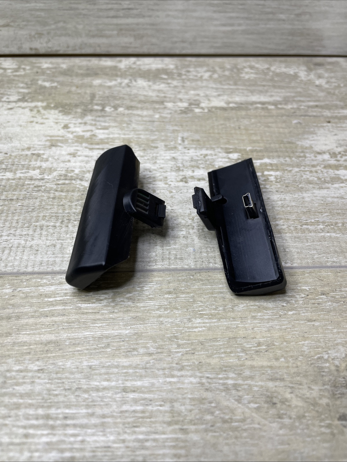 Replacement Clips For Sony PS3 Controller Charging Station [2 Clips Only] V2