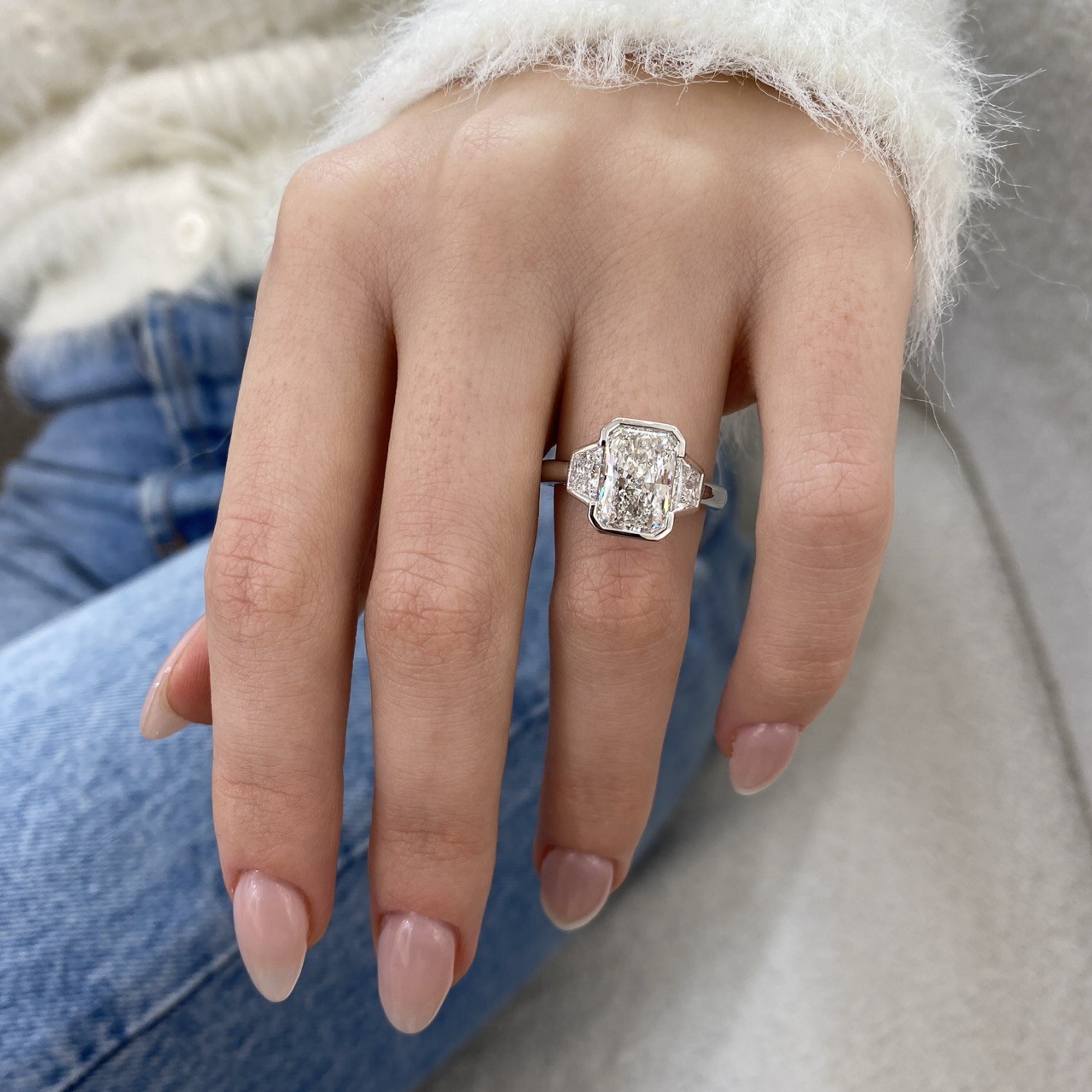 Diamond Bezel Ring IGI Certified VS1 E Radiant 3.6Ct Labcreated Platinum 3 Stone