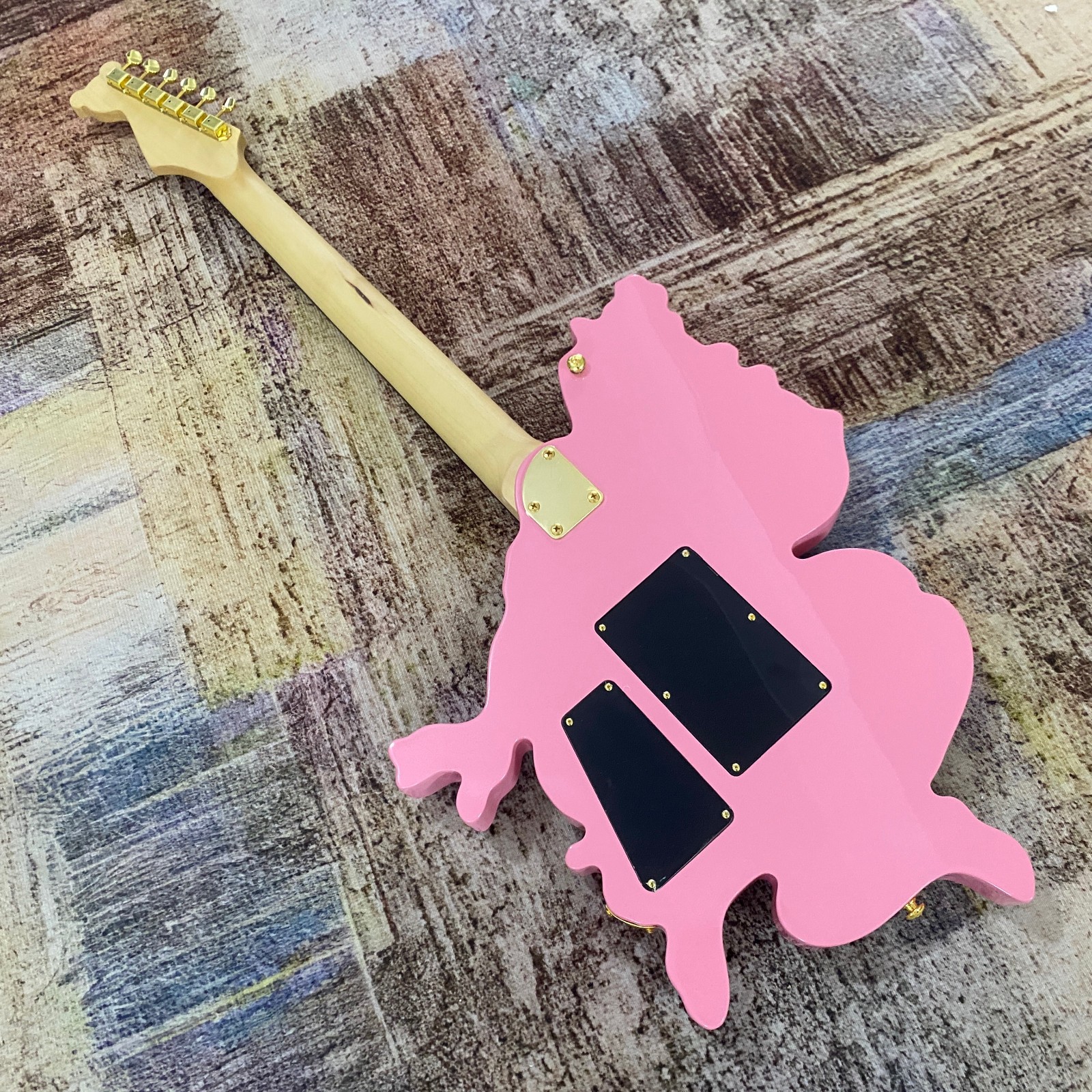 Anime&Manga beautiful girl shaped Electric Guitar Tremolo HH Pickups 24Frets