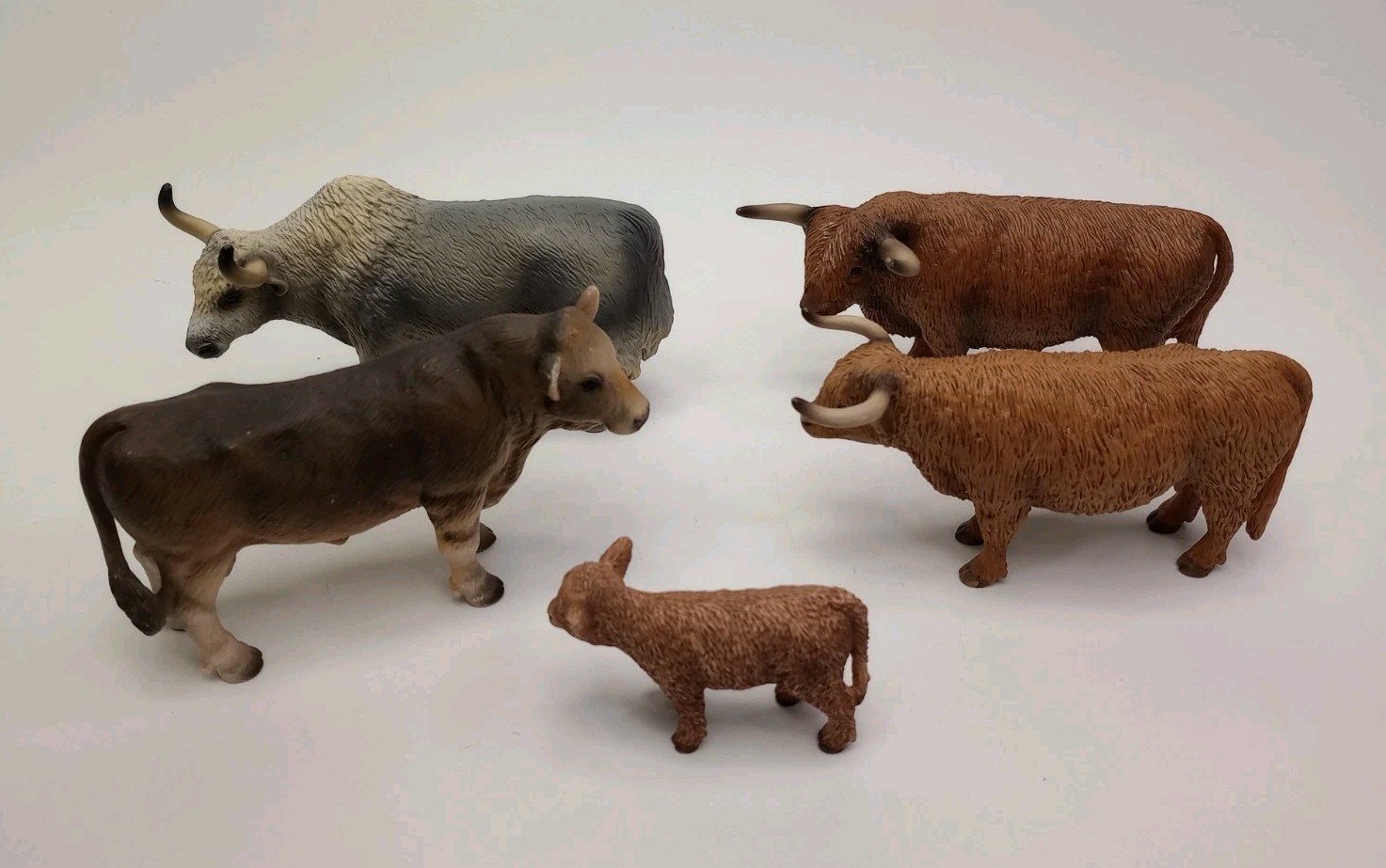 Lot of 5 Schleich Bull/Cow Figurines Germany made in China 1/20th Scale