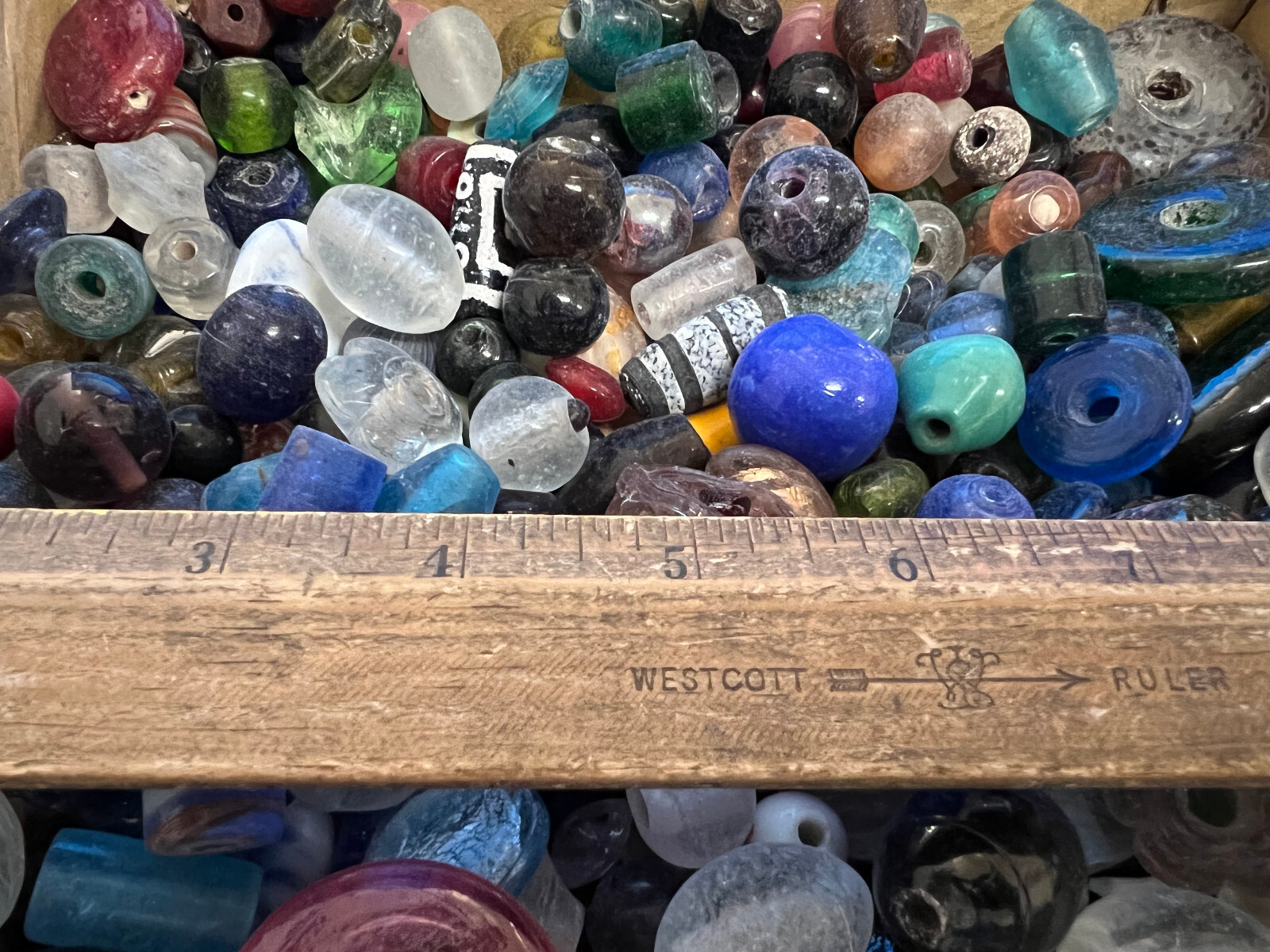 4 POUNDS ASSORTED MULTI-COLOR GLASS BEADS JEWELRY CRAFT MAKING LOOSE BEADS