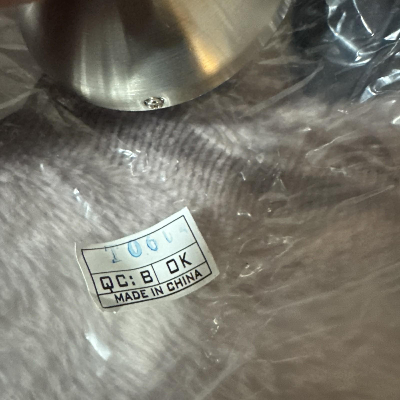 TECH LIGHTING 4" LIL WONDER 700F2 ?? PORTABLE DISPLAY ART EXHIBIT SPOT LIGHT NEW