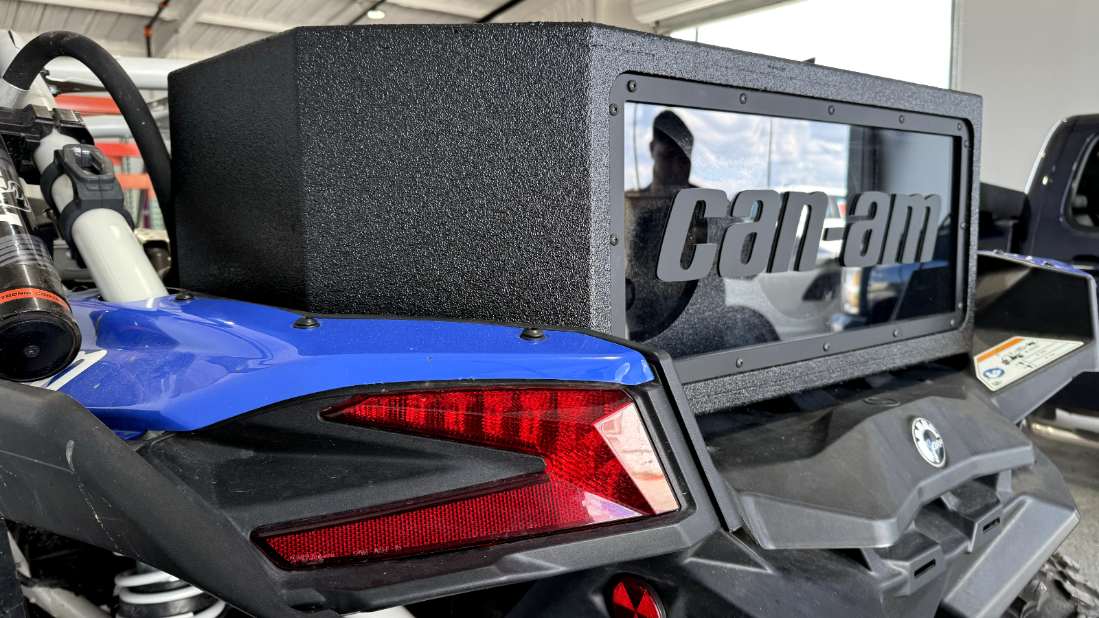 Can-am Maverick X3 17-23 Tail Gate Subwoofer Enclosure Box 17-23 2x10" Woofers