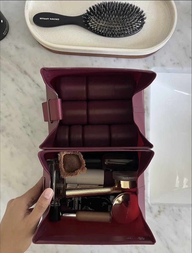 Cadence Medium Magnetic Parcel Holiday Red Merlot NEW Limited Edition NIB