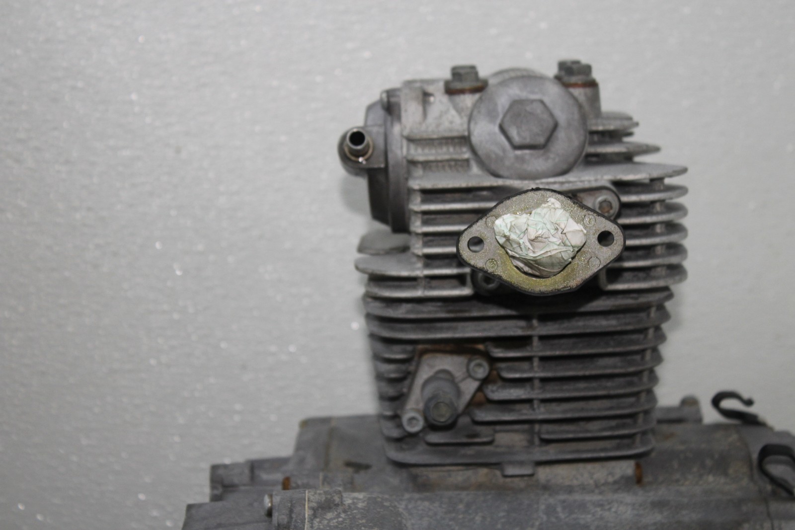 04-13 YAMAHA GRIZZLY 125 ENGINE MOTOR HEAD CASES CRANK SHAFT RUNS!