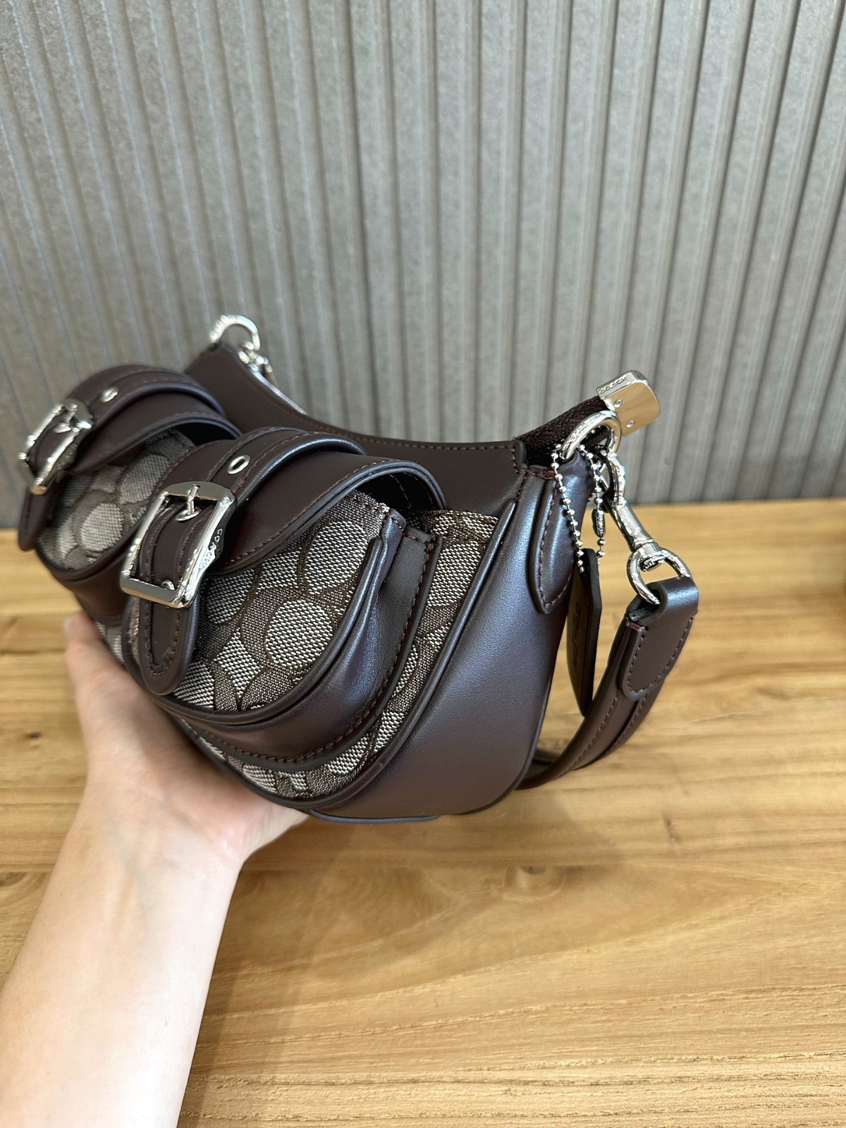 COACH CBJ00 Ashton Bag In Signature Jacquard Oak/Maple Outlet NEW Free shipping