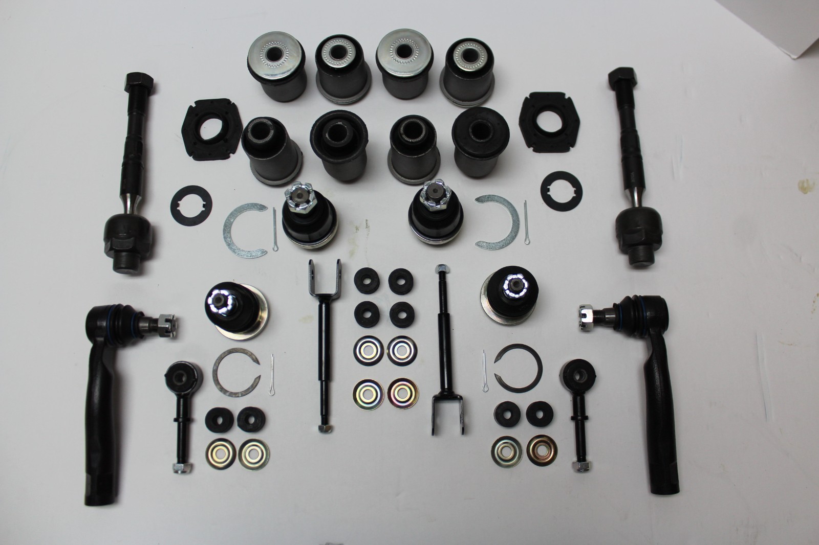 Suspension Rebuild Kit for 1998-2007 Toyota Land Cruiser 100; Lexus LX470