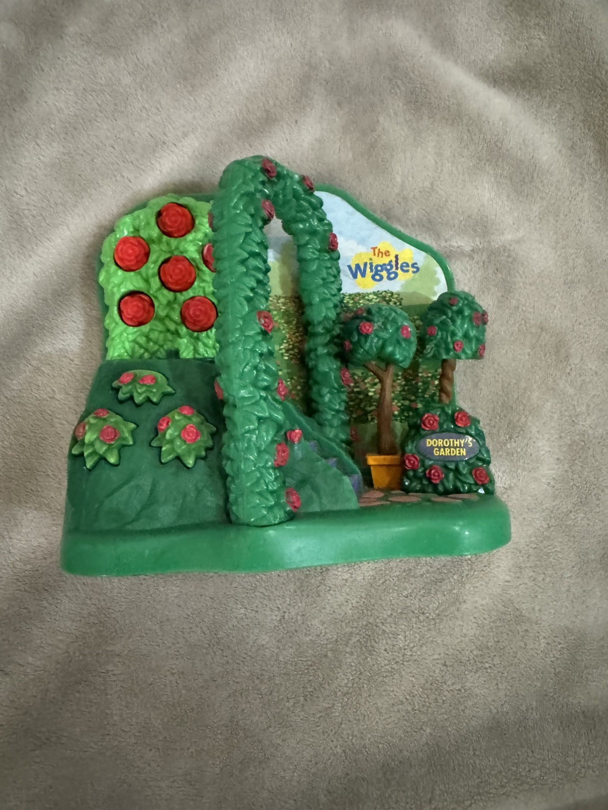 The Wiggles HUGE Vintage Lot Toys, Bedding, Toy Box, DVD’s, VHS, Books, Plushies