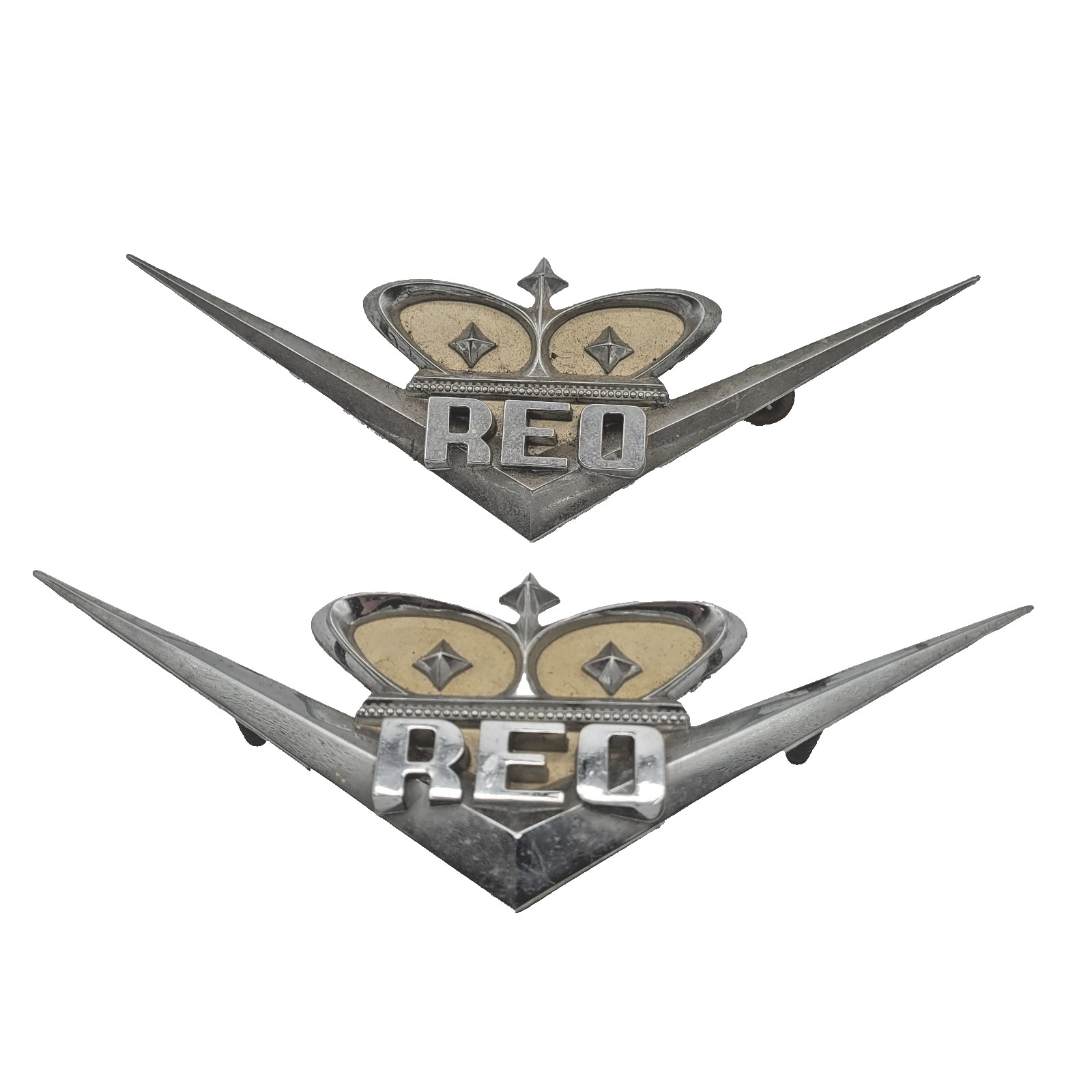 Diamond REO Emblems Vintage 1960s Badge #2770Y2 DIAMOND REO HEAVY DUTY TRUCKS