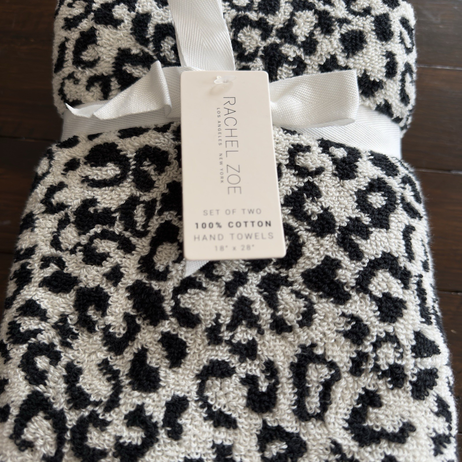 4 Rachel Zoe Animal Print Leopard Cheetah White Black 2 Bath 2 Hand Towels Set 4