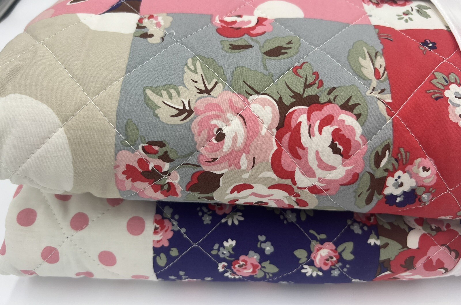 Cath Kidston Queen Quilt, Patchwork - Ruby, 100% Cotton, Polka Dot Floral, New
