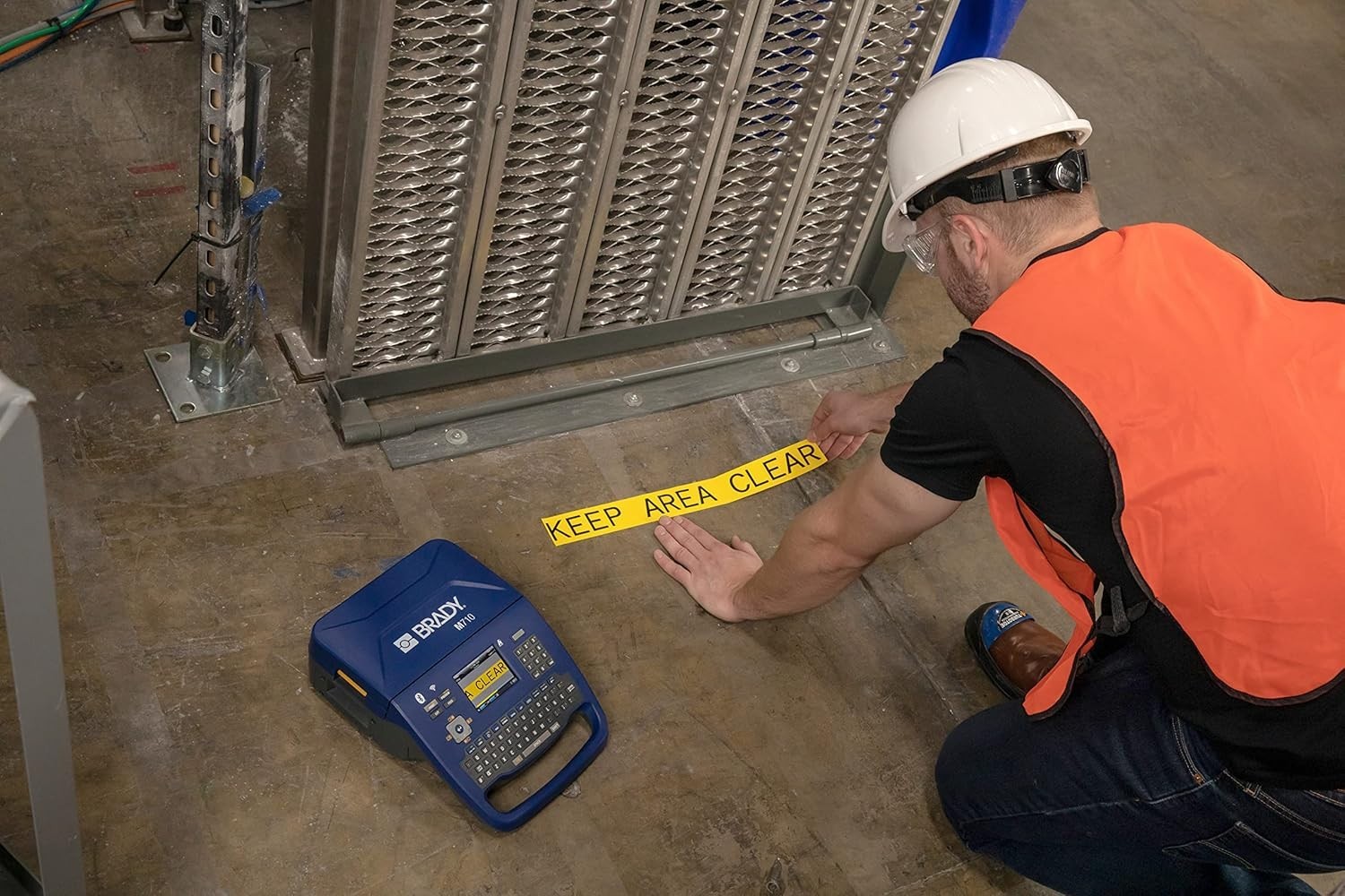 Brady M710-WB-KIT Bluetooth Wi-Fi Portable Label Printer w/ Hard Case bundle