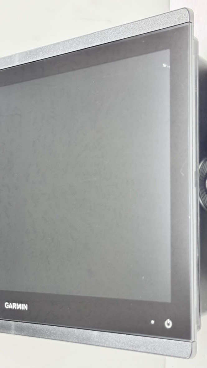 Garmin GPSmap 8616 16" Touchscreen MFD