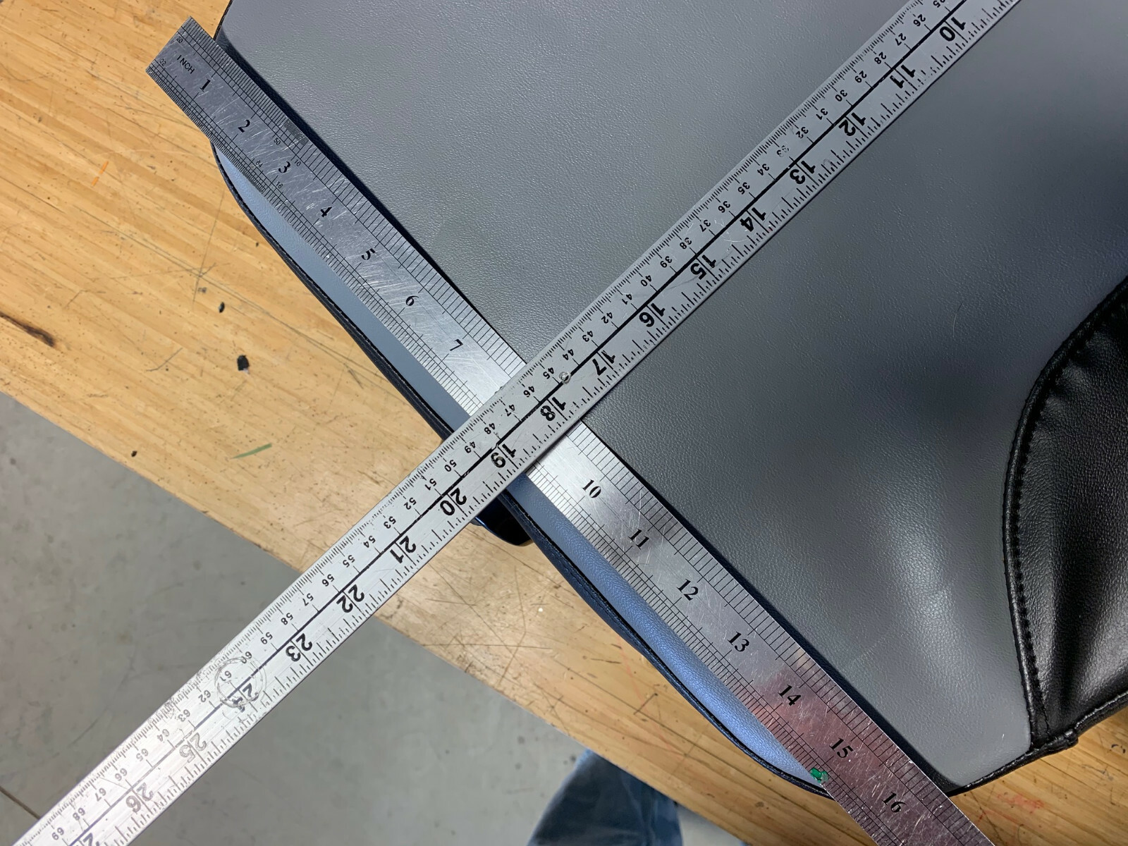 Kubota New Seat cover. Zero Turn ZD1211 ZD1511 ZD 1211 1511 1 541