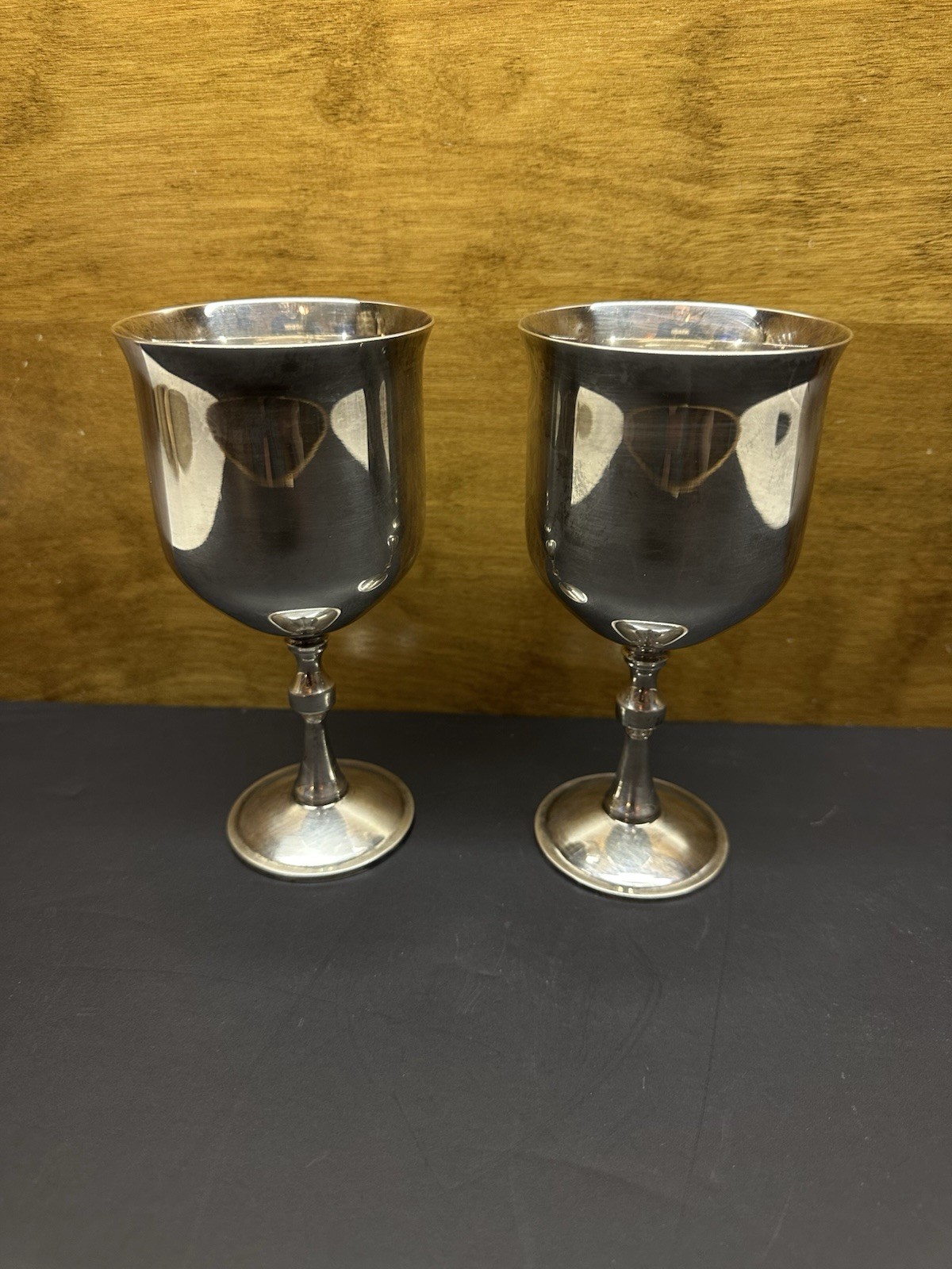 Vintage Set Of 2 ONEIDA Silver Plate 8 Oz Goblets 6 3/8"
