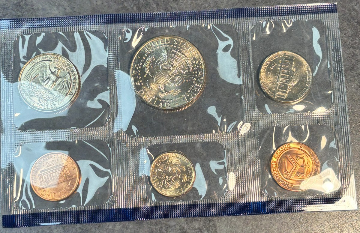 1996 P, D, & W US Mint Complete Uncirculated 11 Coin Set With West Point Dime