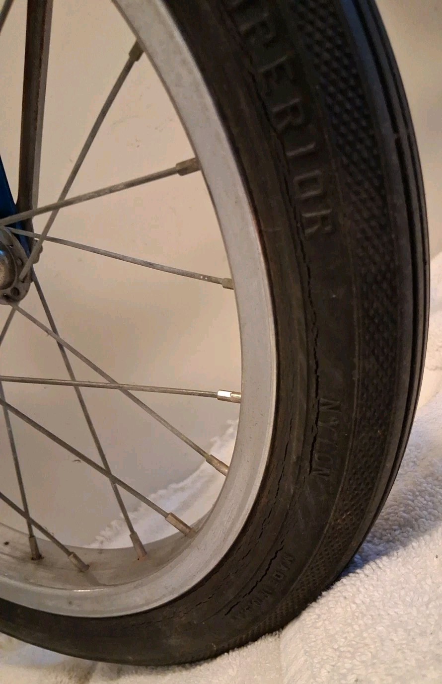 Vintage Schwinn Stingray Pixie 16" Wheel Bike & Blue Sparkle Replacement Seat