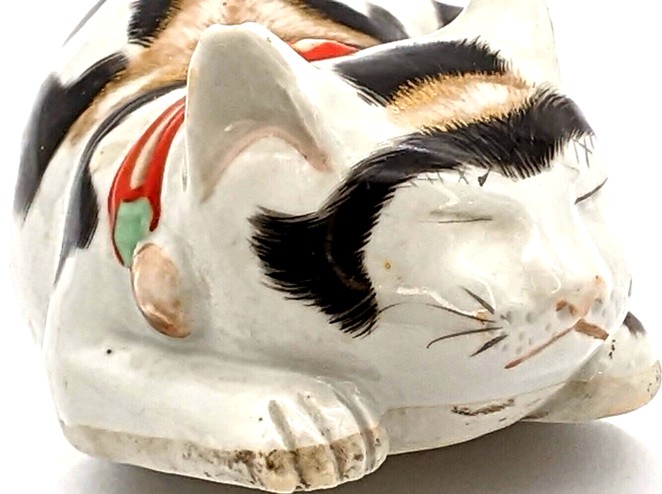 Kutani Japanese Ceramic Sleeping Cat Figurine Black & White