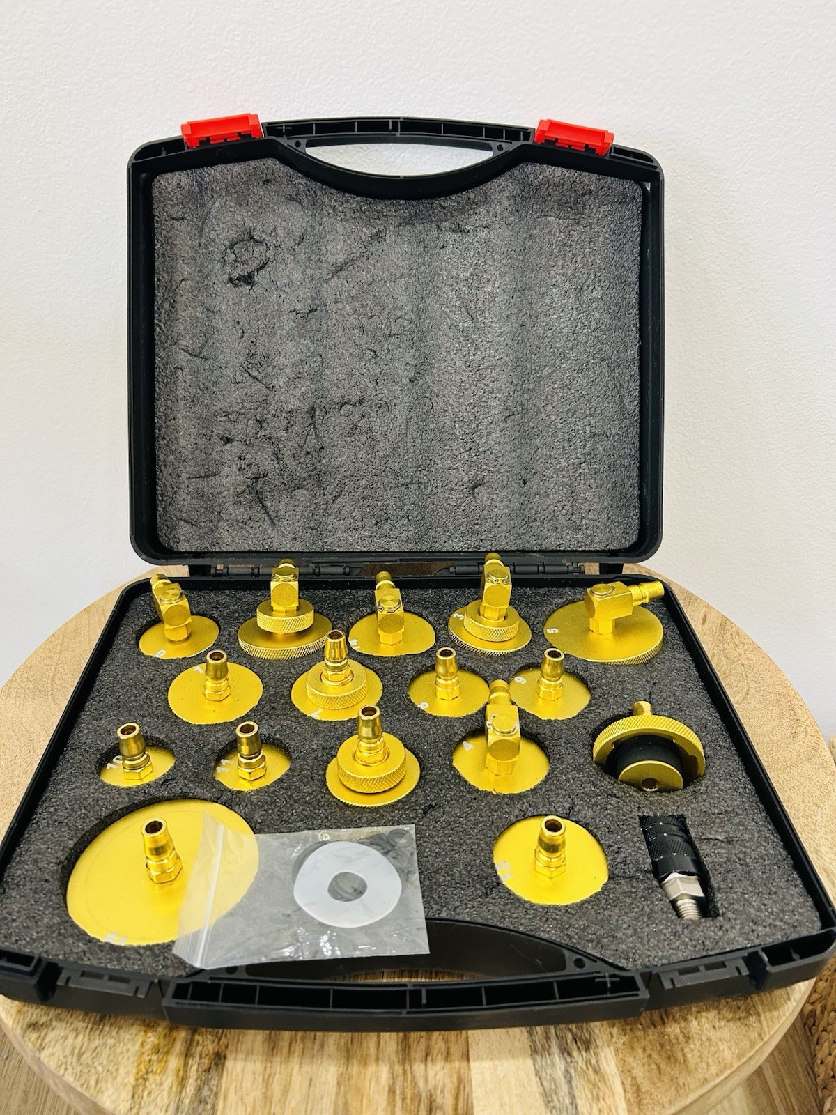 17Pcs Master Cylinder Brake Bleeder Adapter Kit For Brake Fluid Bleeder Machine