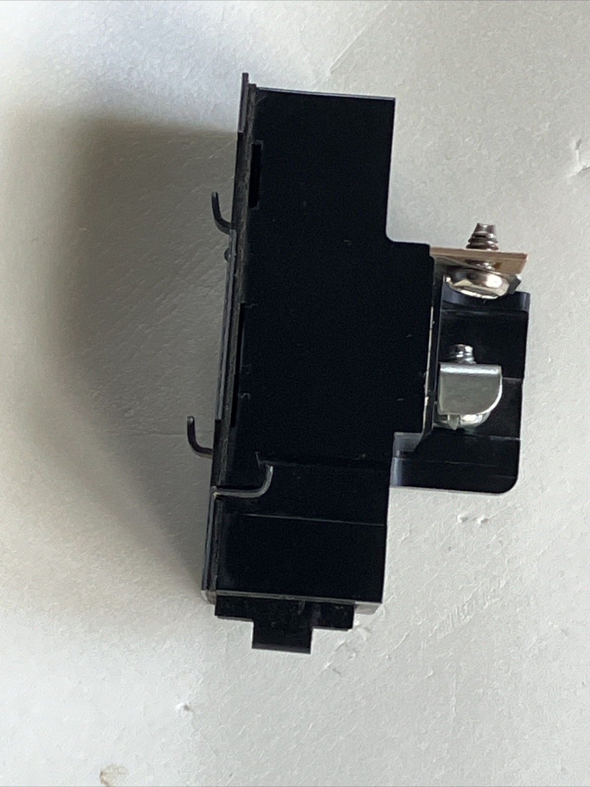 Bulldog P120, 20 Amp, 120 Volt, 1 Pole Pushmatic Circuit Breaker- WARRANTY