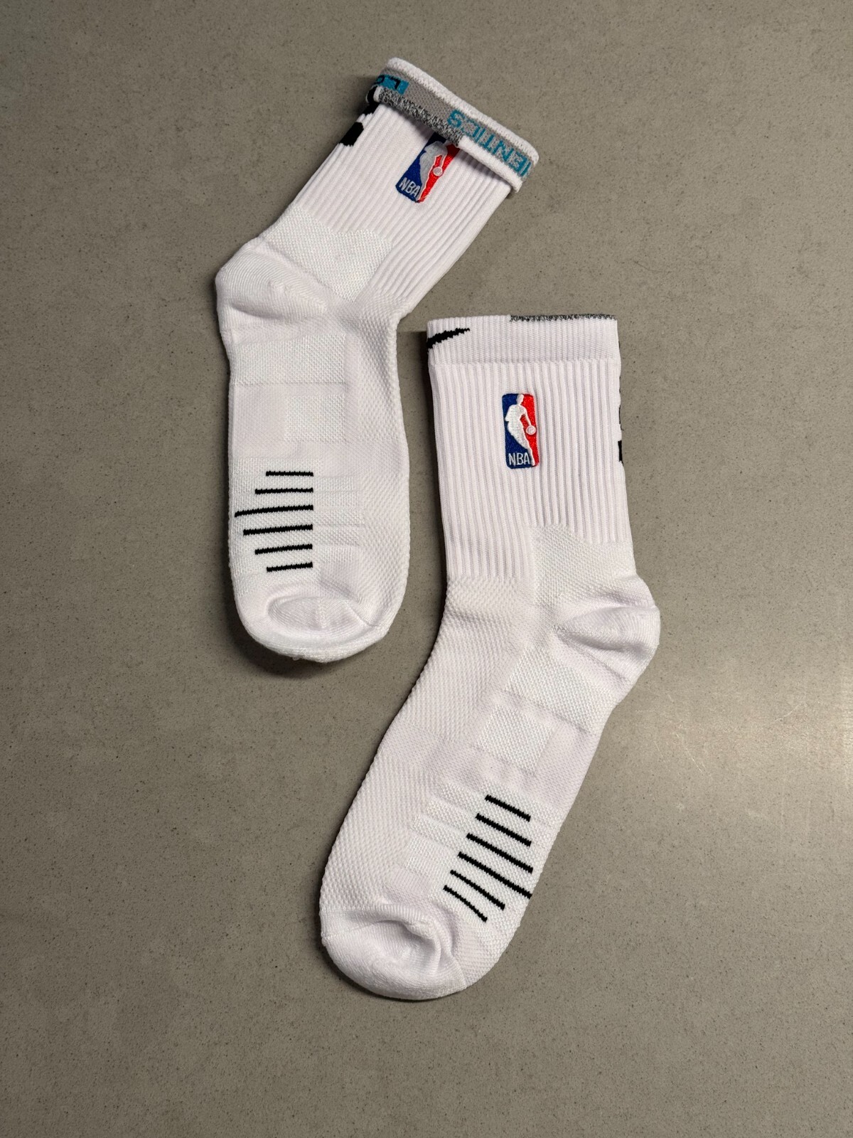 Nike NBA AUTHENTICS - Elite Quick Socks - All Colors - Mid Length All Large