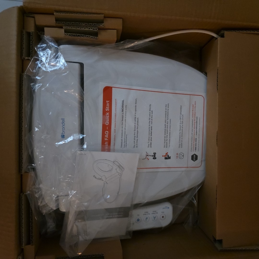 Brondell Swash SE400EW Electric Bidet Toilet Seat Elongated White - New