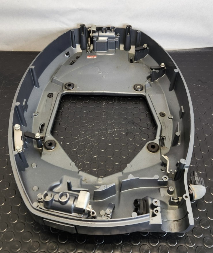 Yamaha Bottom Cowling 90hp 4 stroke  67F-42710-01-4D    (1128)