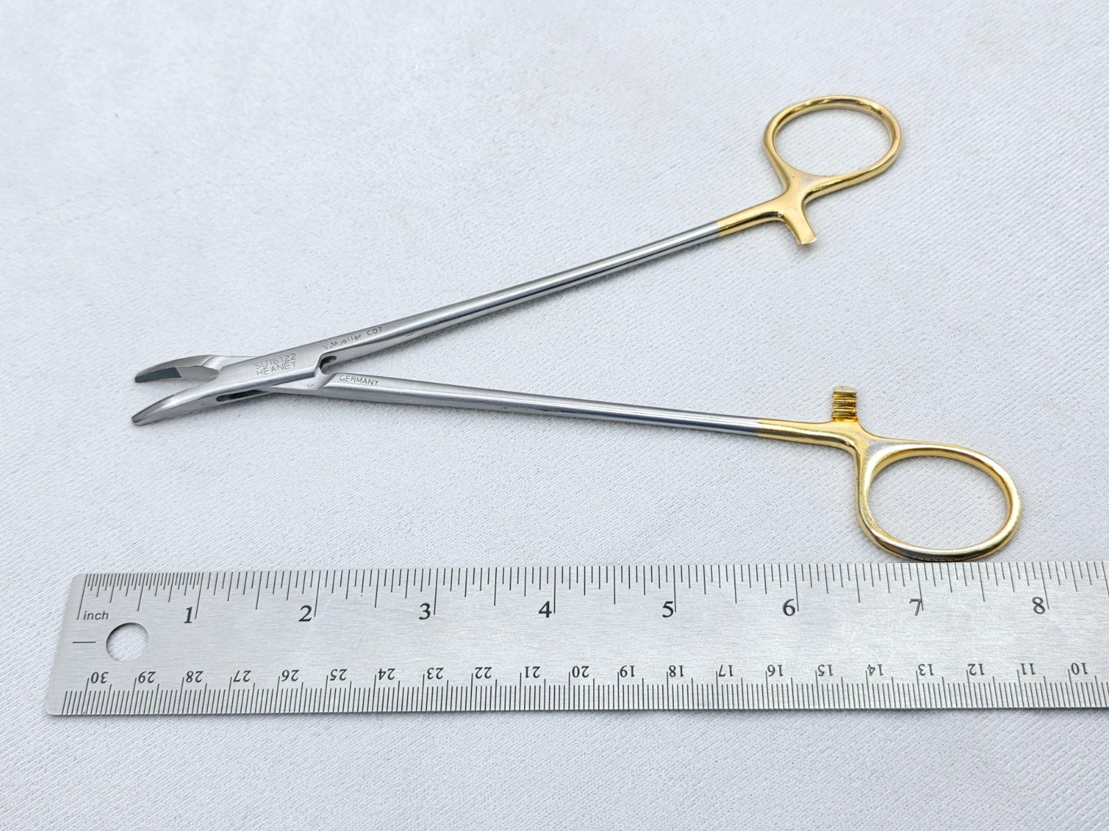 V. Mueller SU16122 Vital Heaney Needle Holder Curved TC 8" - Ultrasonic Cleaned