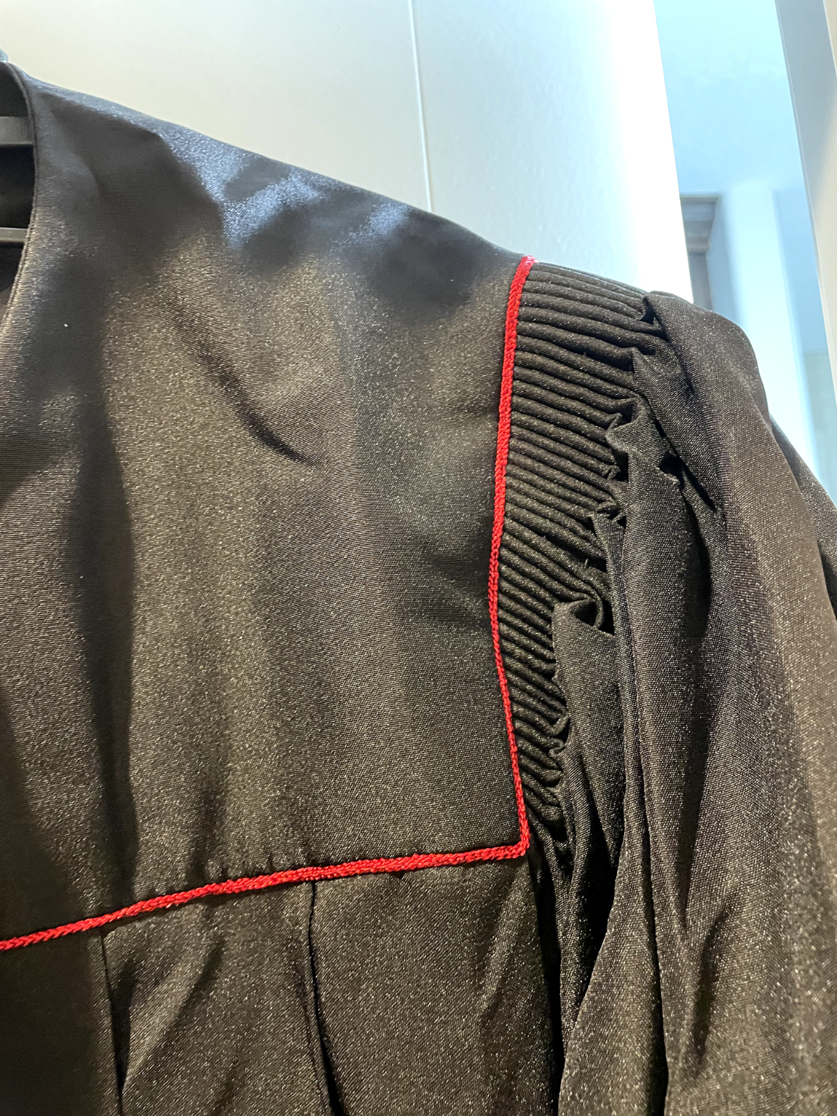 USC Bachelors Graduation Gown Herff Jones Black - Multiple Sizes