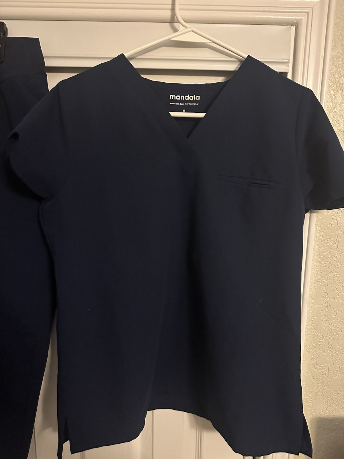 Mandala Scrubs Women’s Navy Set M V-Neck Top + Joggers Wrinkle-Free