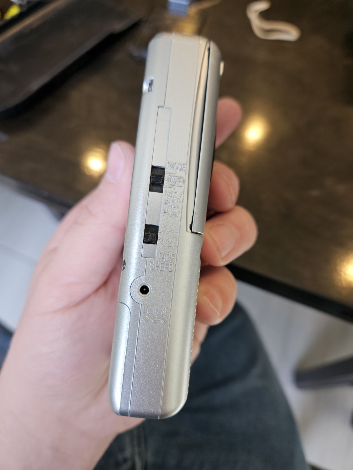 PANASONIC VAS RN-305 HANDHELD CASSETTE VOICE RECORDER. FULLY TESTED