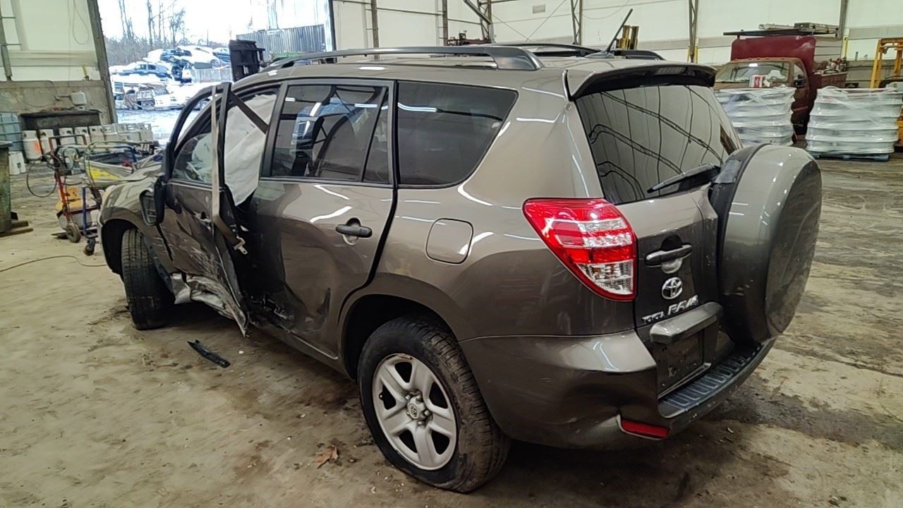 RAV 4 2010 Glove Box 7016339