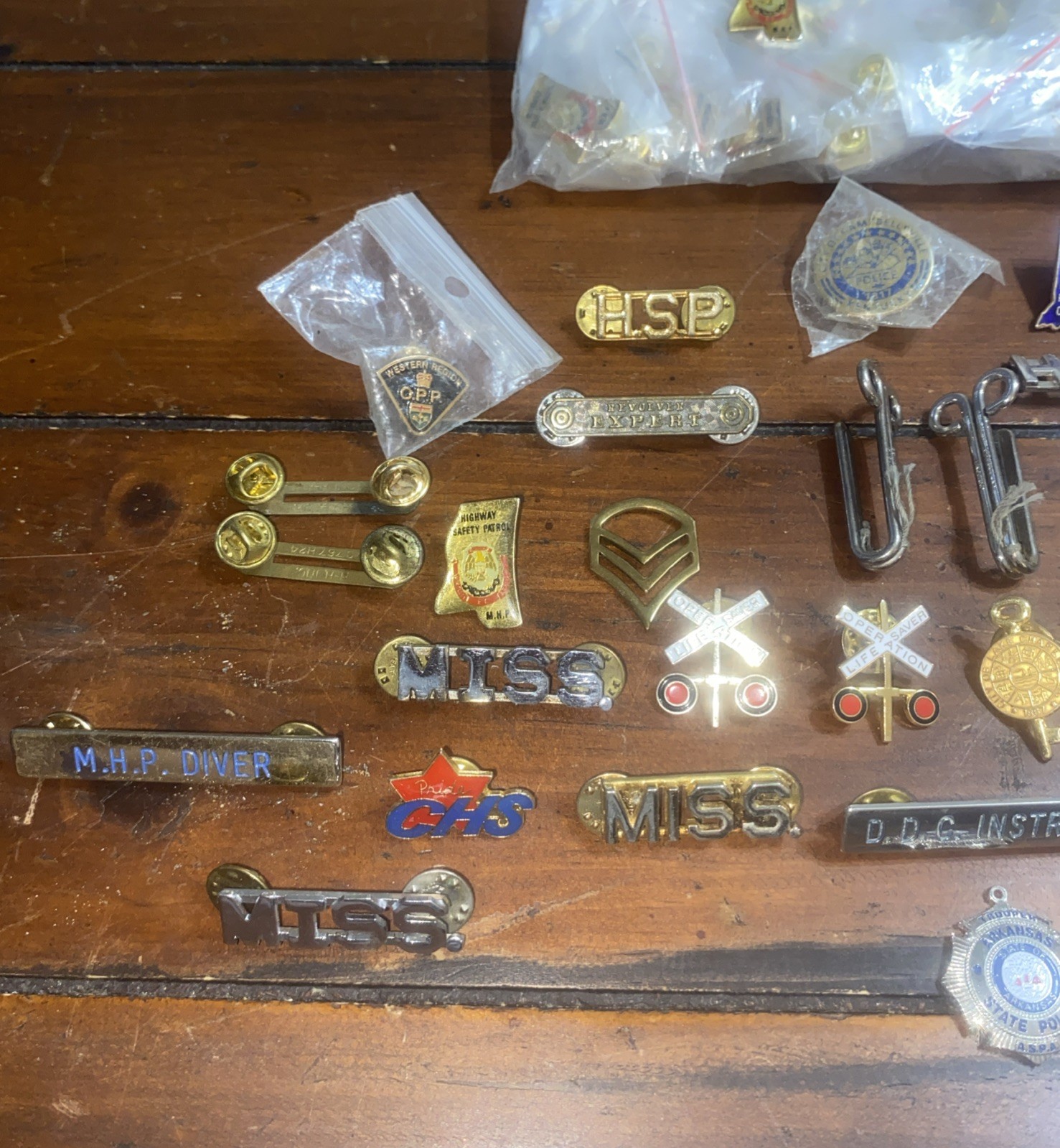 ￼ Lot Of Pins, Law-Enforcement And Odds And Ends ￼