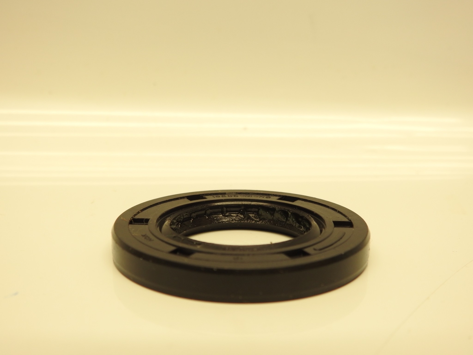 Oem Eaton EA 16253-18 - Eaton Shaft Seal For 70422 and 70423 Series Pumps