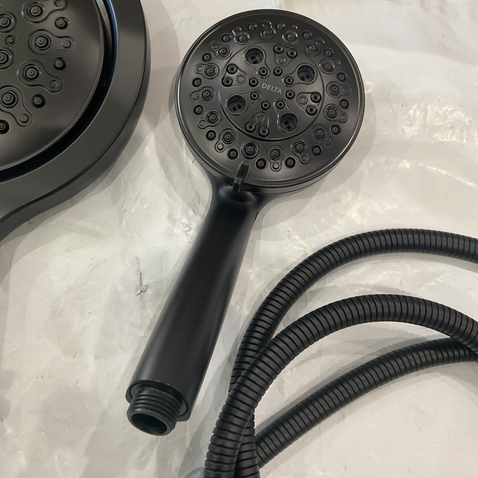 Delta HydroRain 2-in-1 Showerhead 5-Setting in H2O Matte Black 58680-BL25
