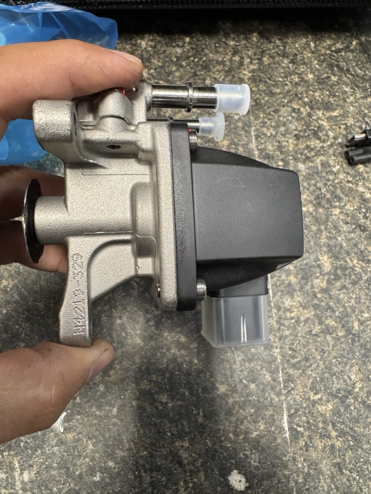 OEM Detroit Mercedes Diesel Exhaust Fluid Doser DEF Metering A0001405539