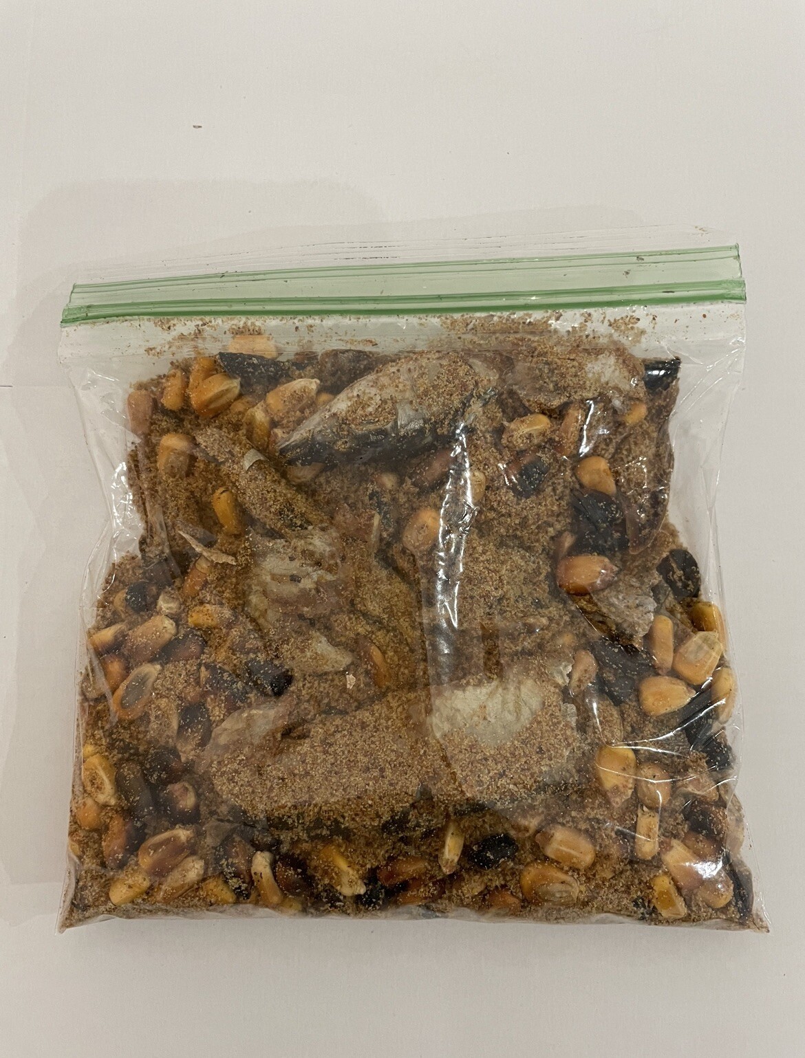 1/2 Lb JUTIA PESCADO AHUMADO MAIZ ELLEGUA SANTERIA COMIDA DE ELLEGUA