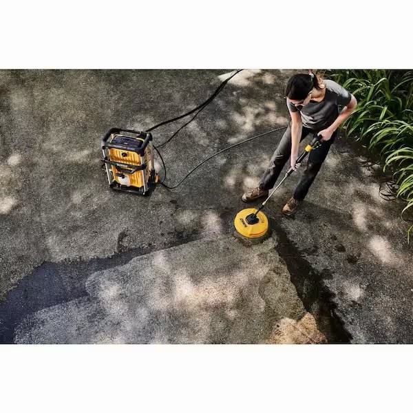 NEW DEWALT DRIVEWAY AND SIDEWALK SURFACE ROTATING CLEANER 12" DWZPWSC12