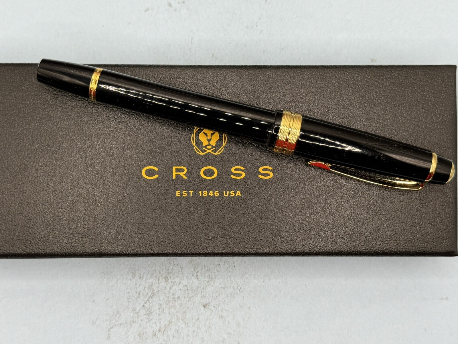 Cross Bailey Light Glossy Black Resin with Gold Trim Rollerball Pen AT0745-9 NEW