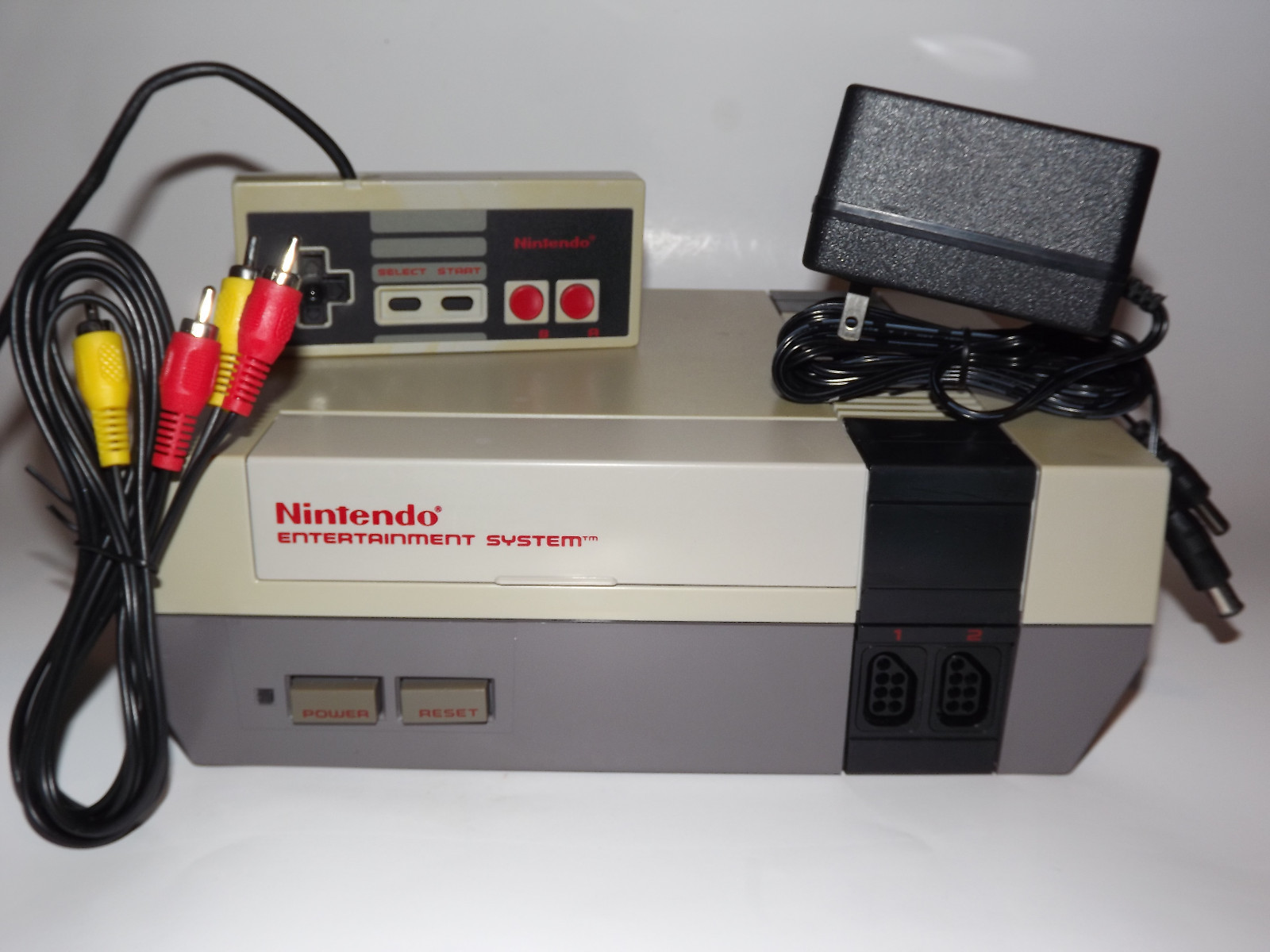 Nintendo Entertainment System Console Bundle with New NES 72 Pin